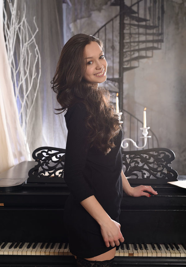 Лариса, 25